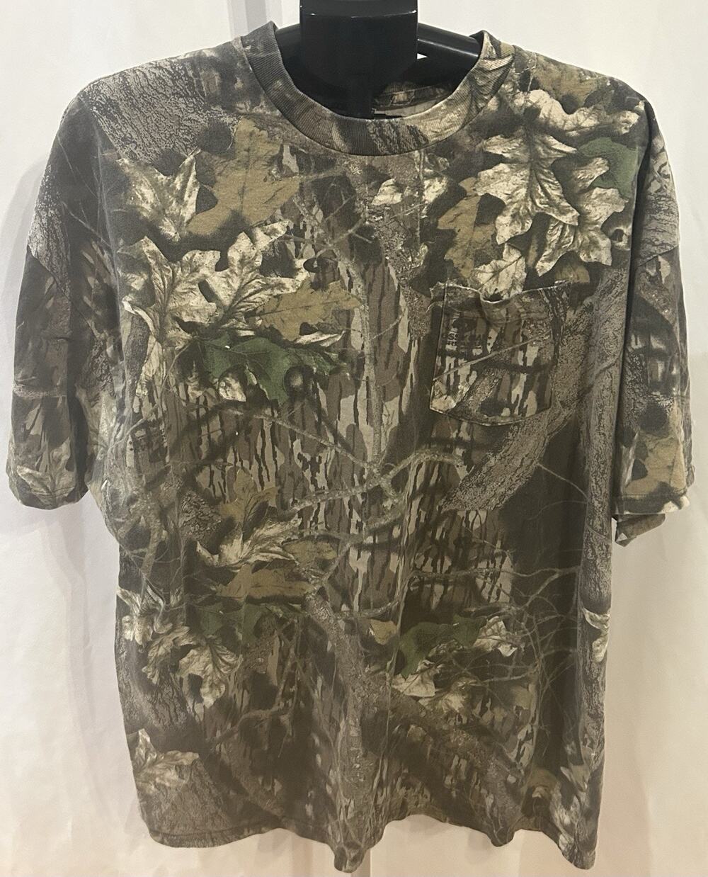 Outdoors Men's size 2XL Camo T-Shirt